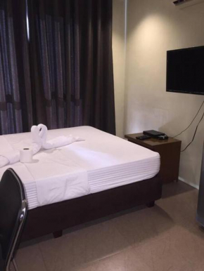 Spacious Studio Apartment B202